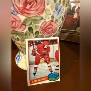 Topps Red and Blue Hockey Trading Card